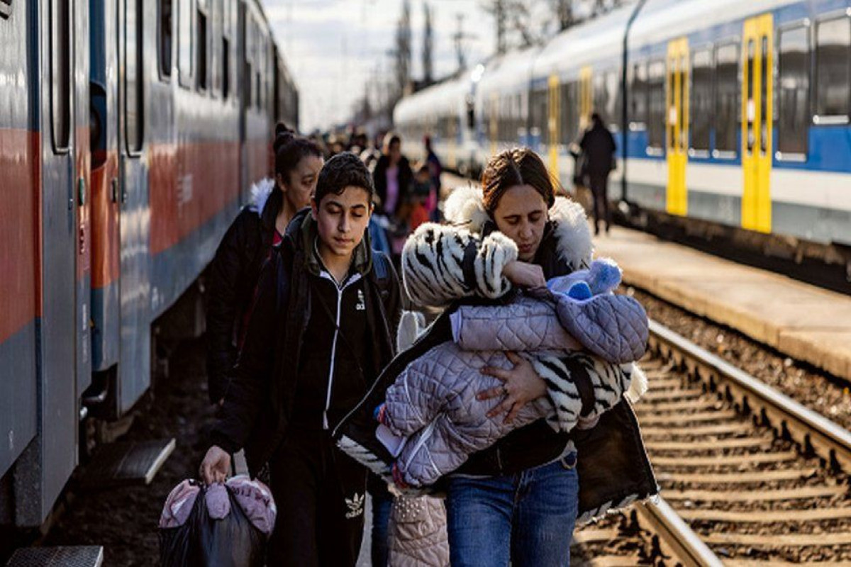 ООН: Большинство украинских беженцев планирует остаться в принявших их странах
