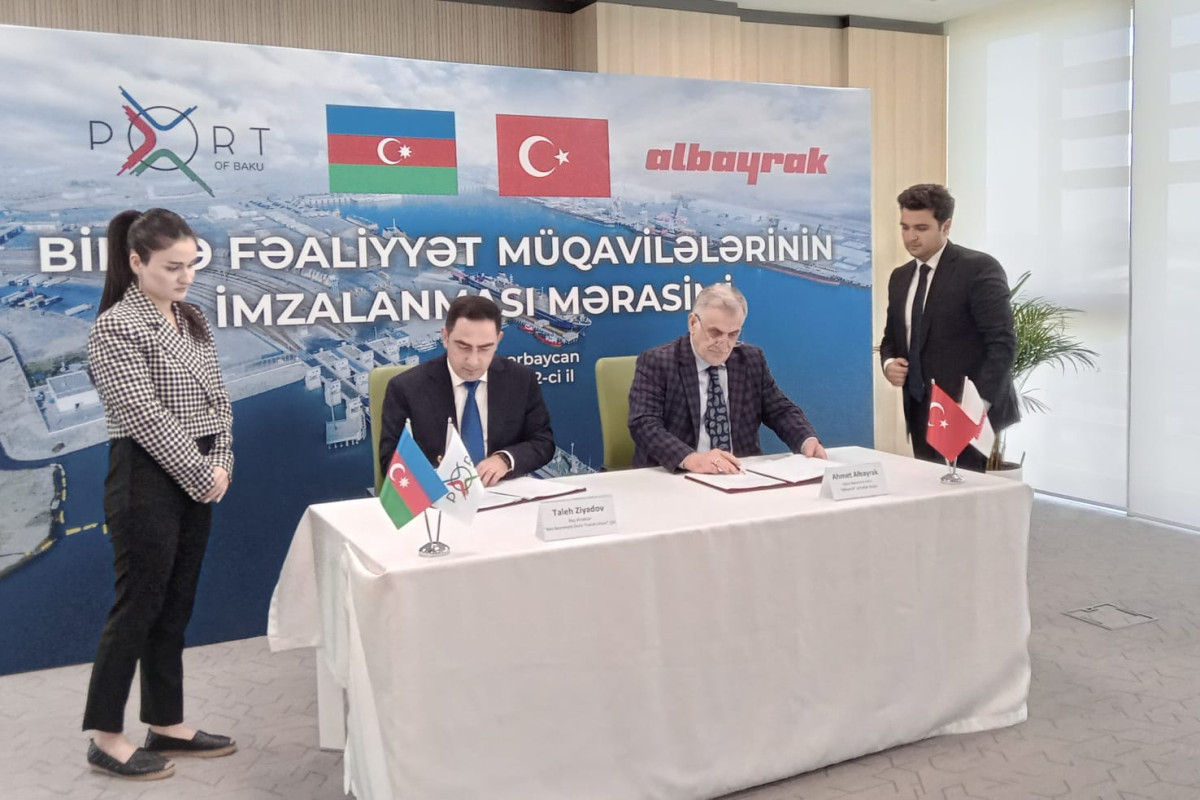 Director-General of Baku International Sea Trade Port CJSC Taleh Ziyadov and head of Albayrak Group Ahmet Albayrak have signed an agreement