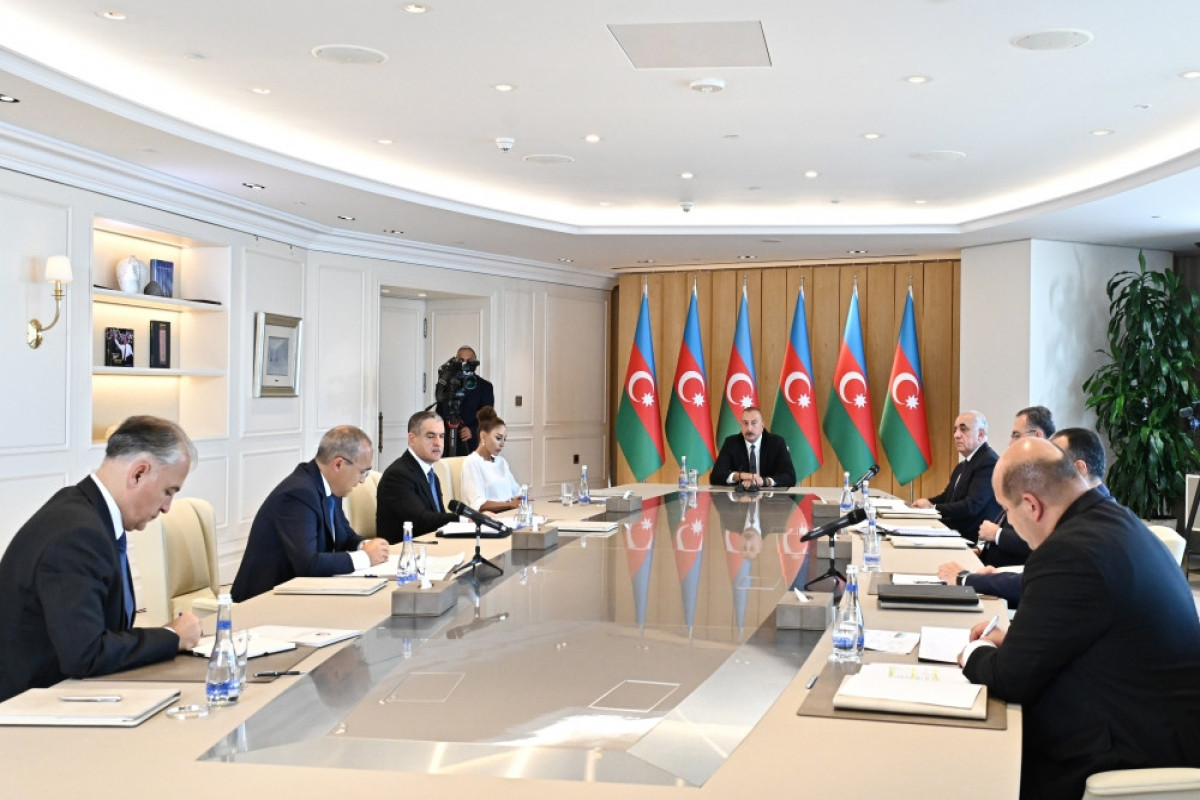 Совещание под председательством Президента Ильхама Алиева, посвященное итогам шести месяцев