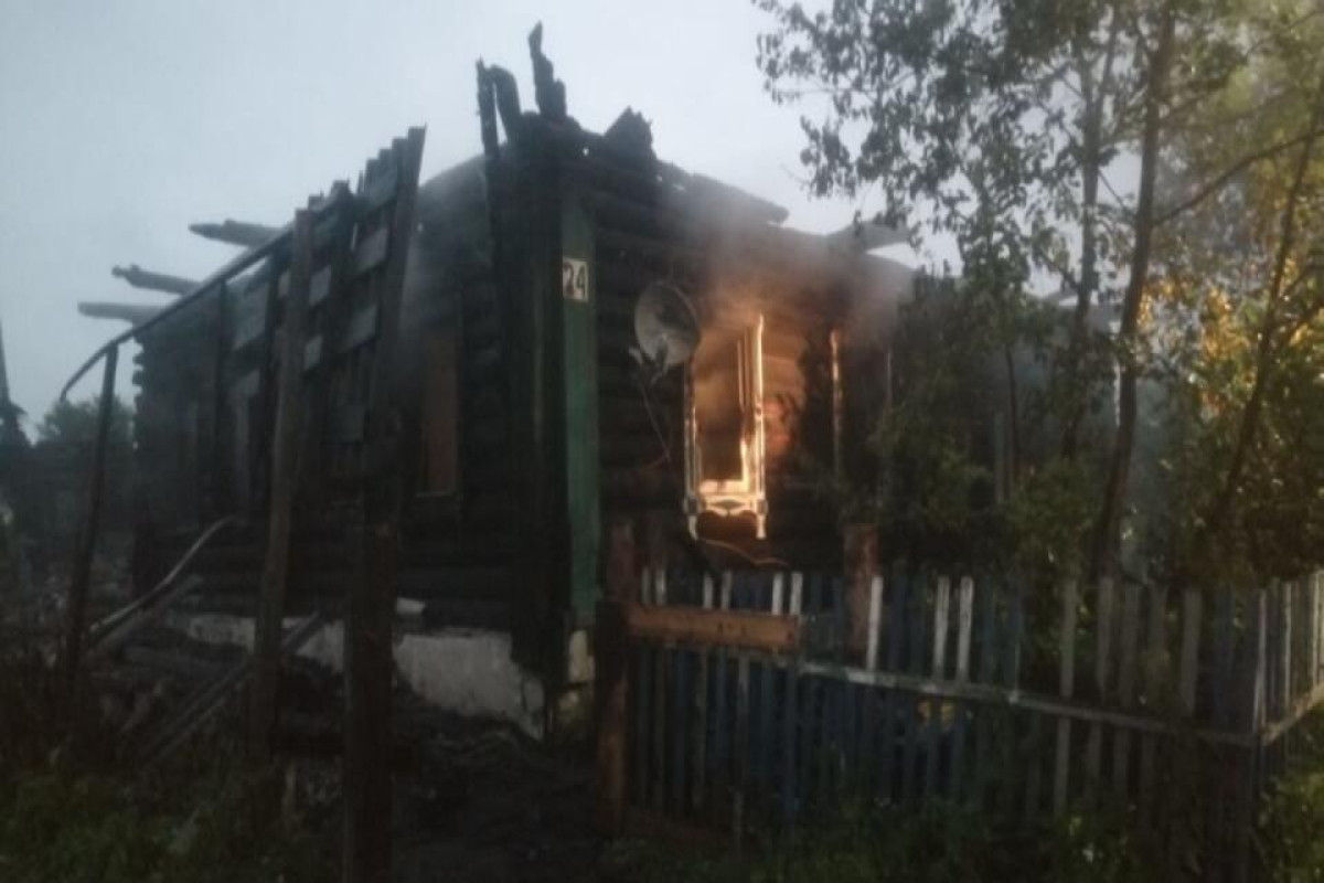 На месте пожара в жилом доме в России нашли тела 7 человек