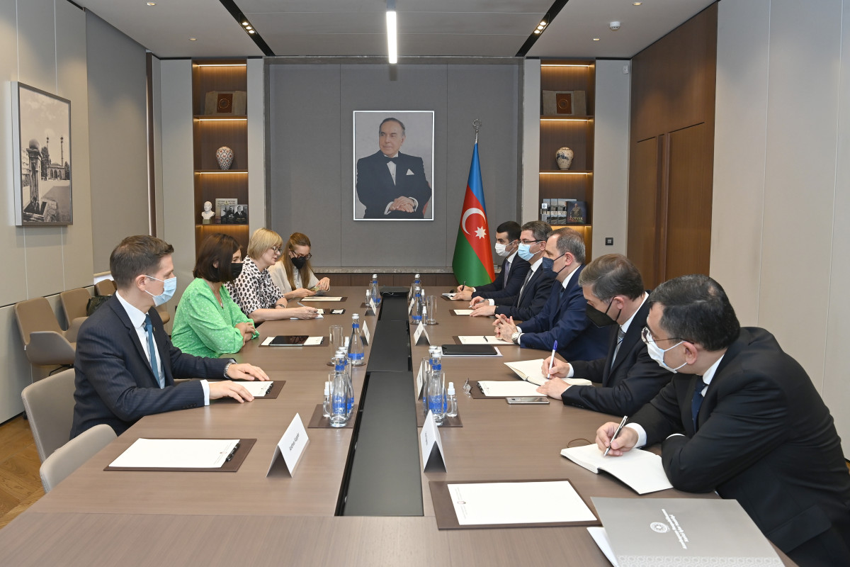 Ceyhun Bayramov Almaniya Bundestaqının vitse-prezidenti ilə görüşüb