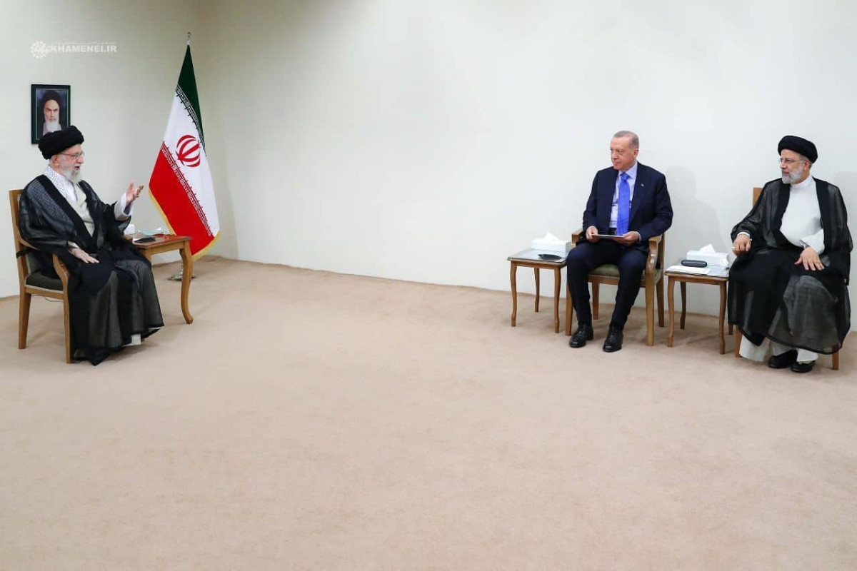 Turkish President meets with Iranian Supreme Leader