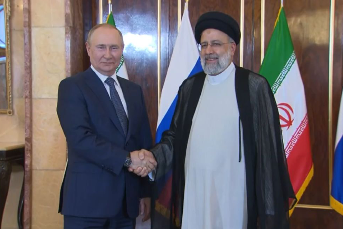 Putin İran Prezidenti ilə görüşüb
