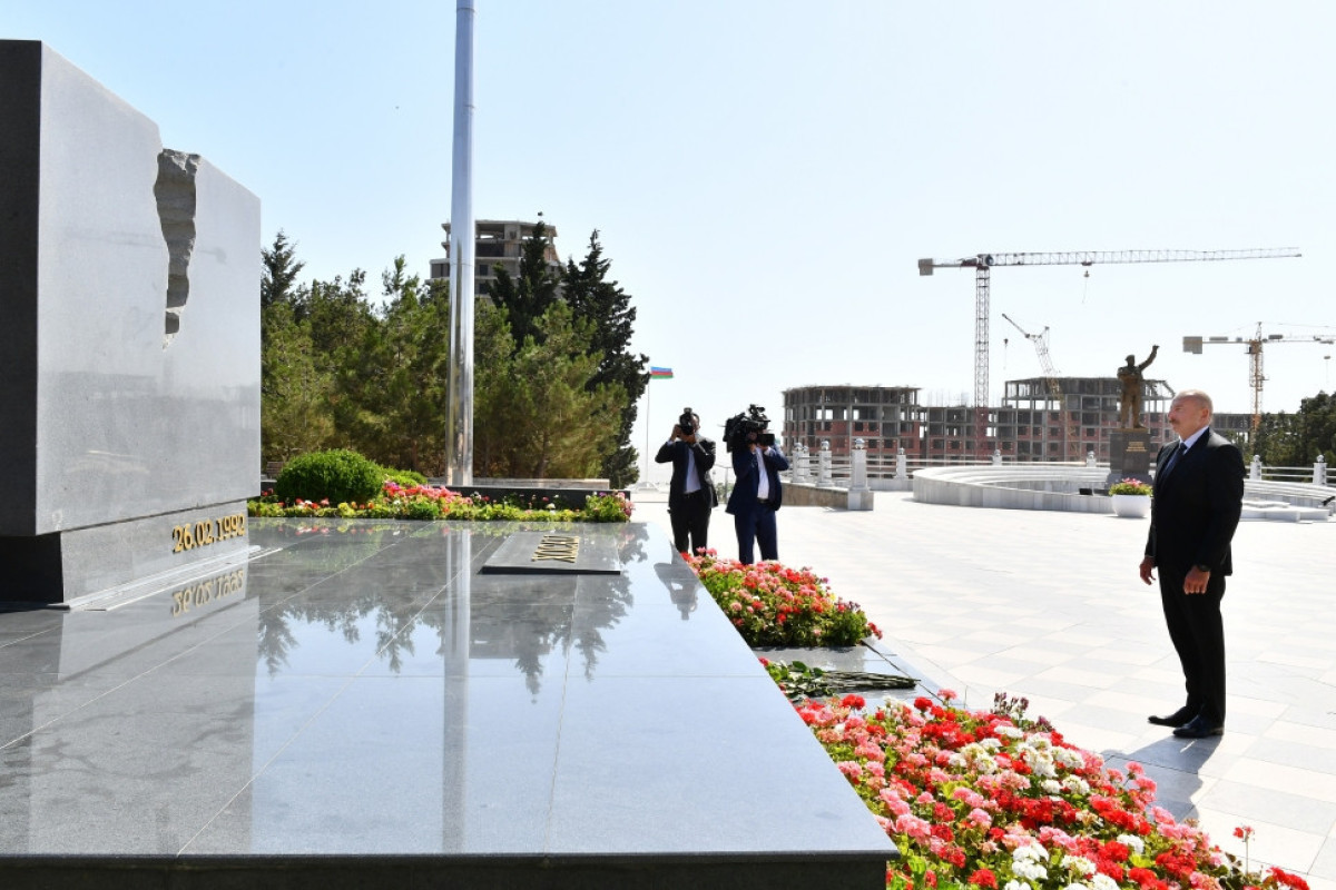 President Ilham Aliyev viewed repair and reconstruction works carried out in Alley of Martyrs in Sumgayit-UPDATED -PHOTO 