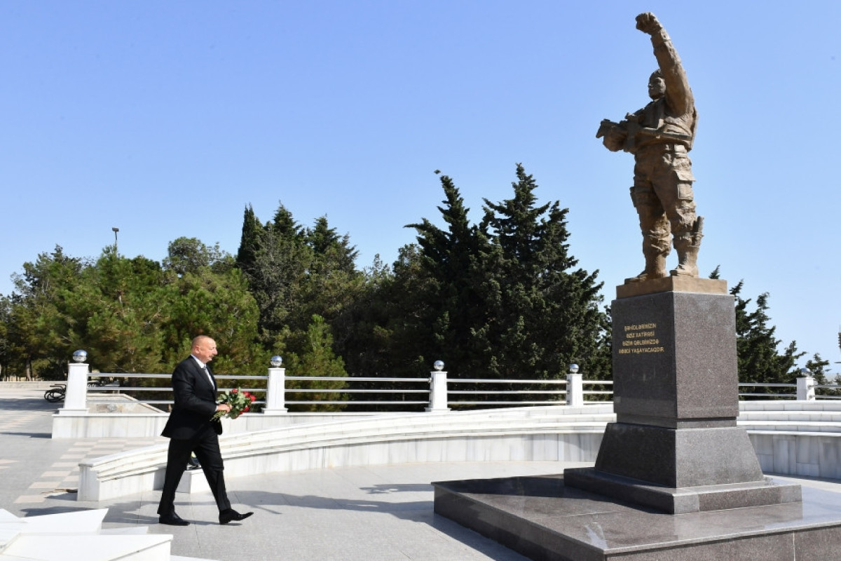 President Ilham Aliyev viewed repair and reconstruction works carried out in Alley of Martyrs in Sumgayit-UPDATED -PHOTO 