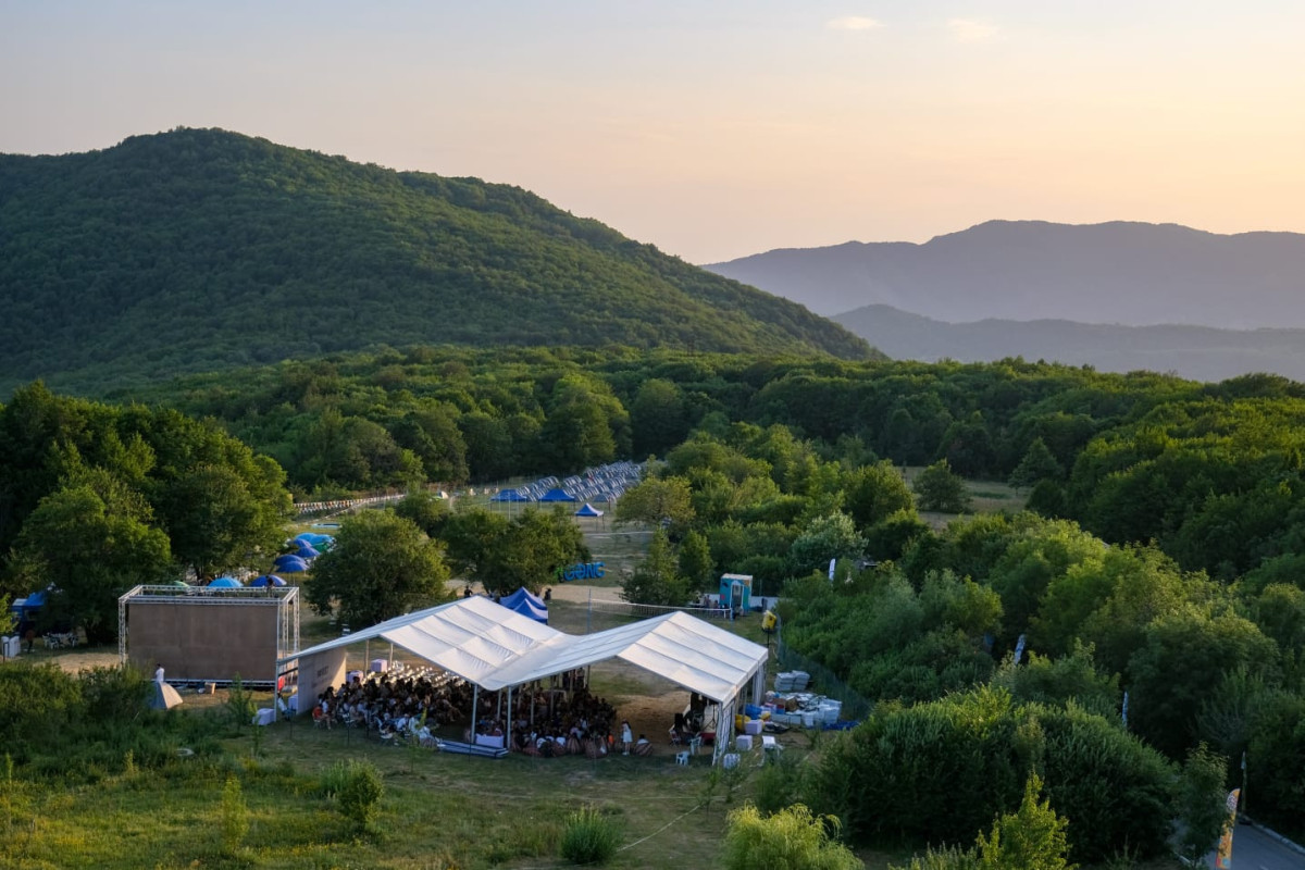 Şamaxıda Azərbaycanın ən böyük gənclər düşərgəsi olan “Yay Fest”in açılışı olub - FOTO 