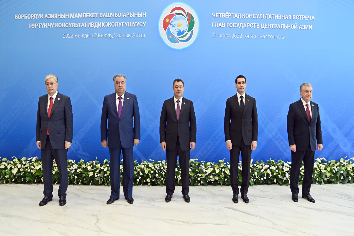 Mərkəzi Asiya liderləri görüşüb, Tacikistanla Türkmənistan yeni sazişi imzalamayıb