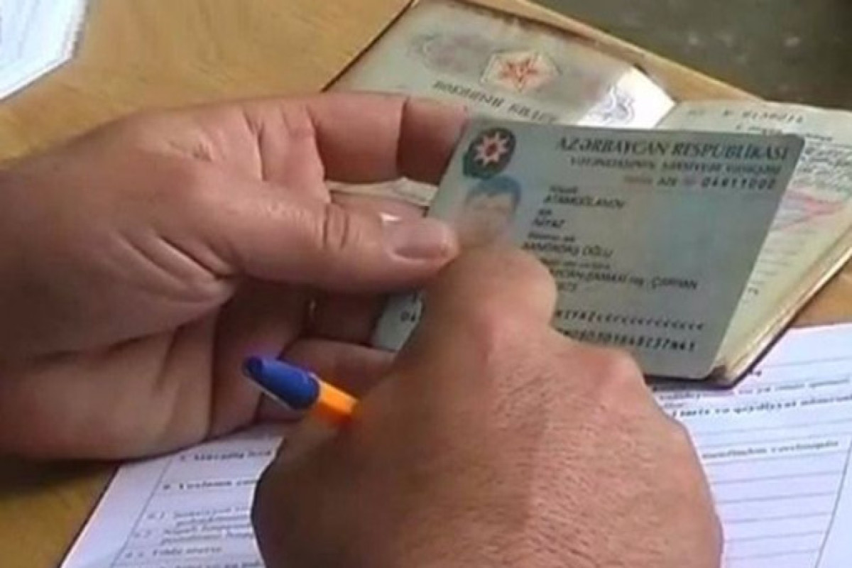 Ad, soyad və ata adını dəyişdirənlərin sayı açıqlanıb