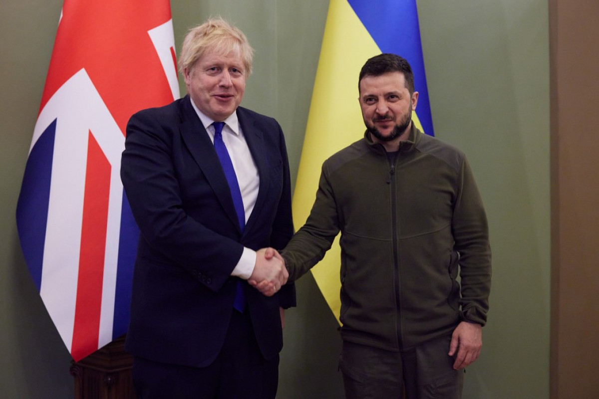 Президентом Украины Владимир Зеленский и премьер-министр Великобритании Борис Джонсон
