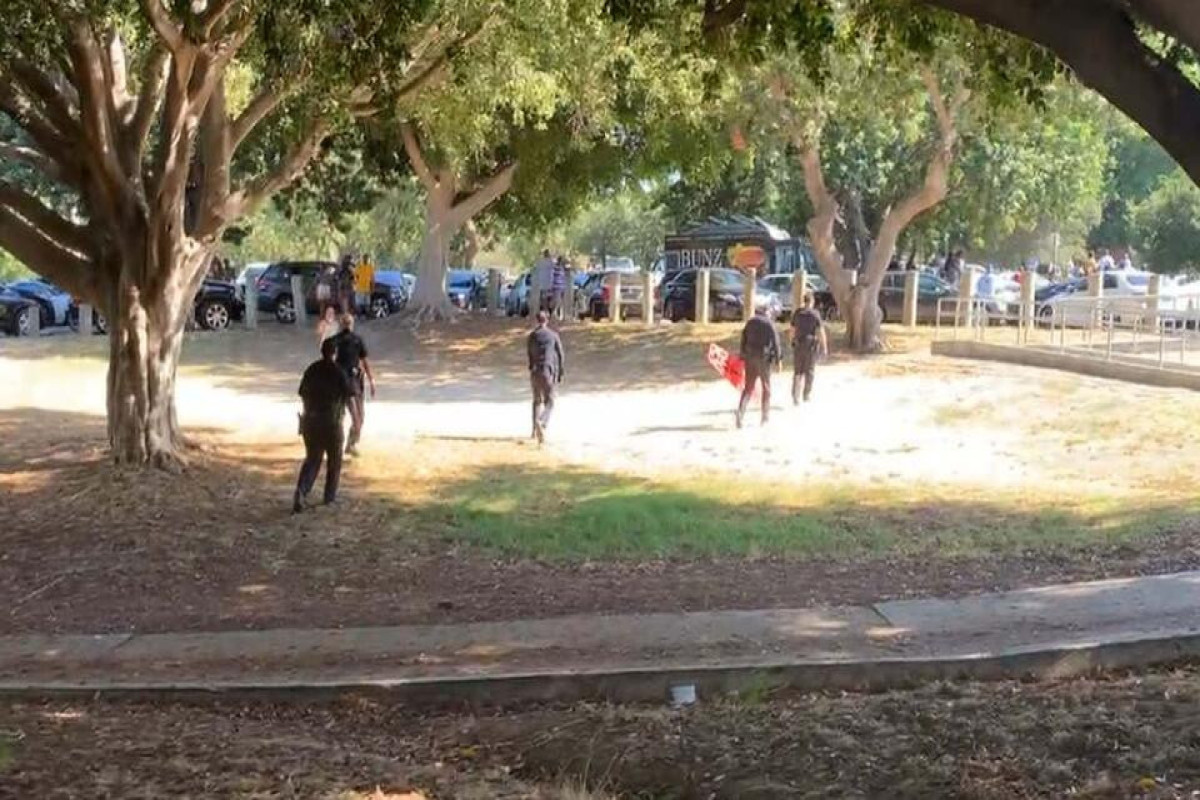 В Лос-Анджелесе злоумышленники открыли стрельбу в парке, есть пострадавшие-ОБНОВЛЕНО 