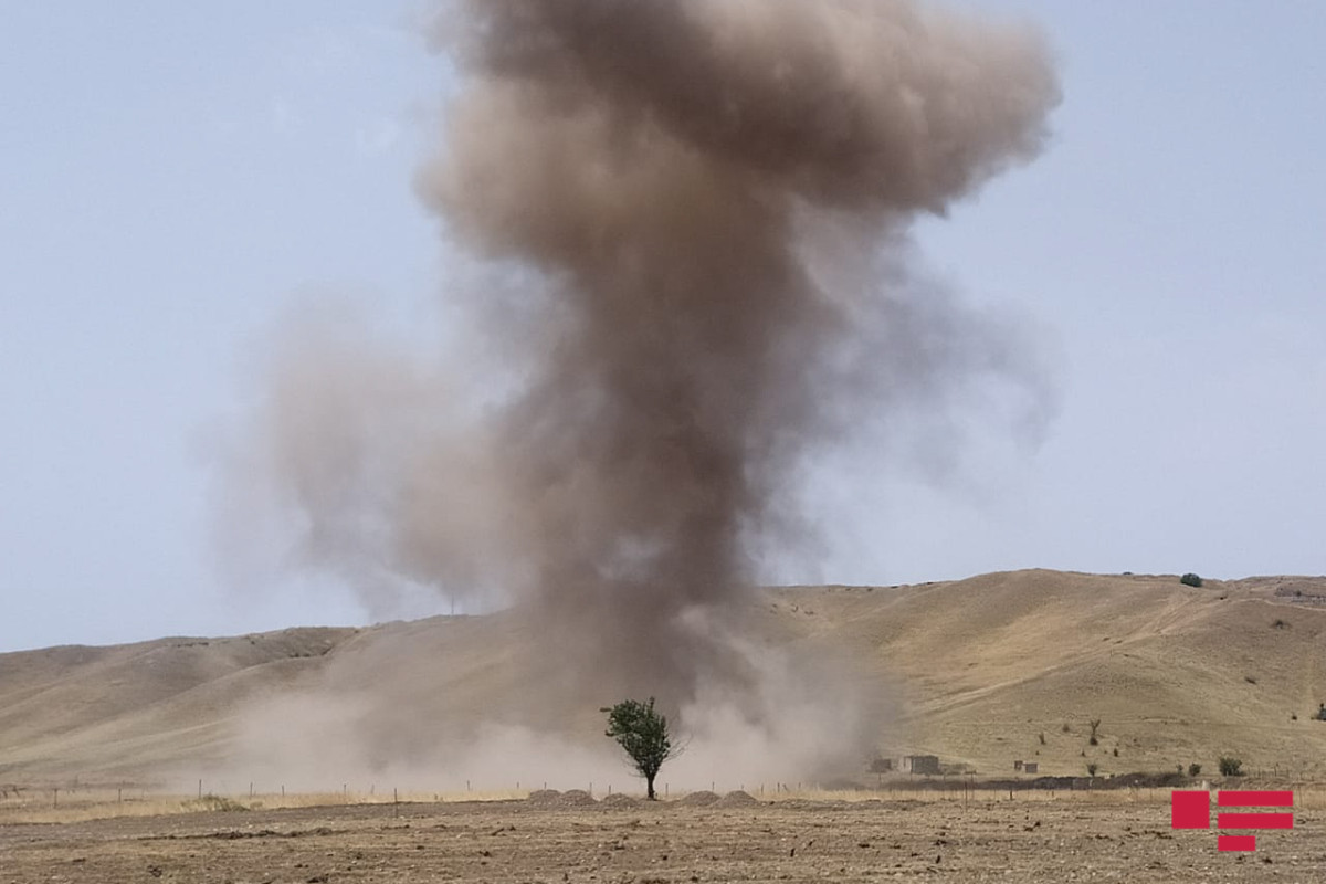 Военнослужащий азербайджанской армии подорвался на мине в Кельбаджаре