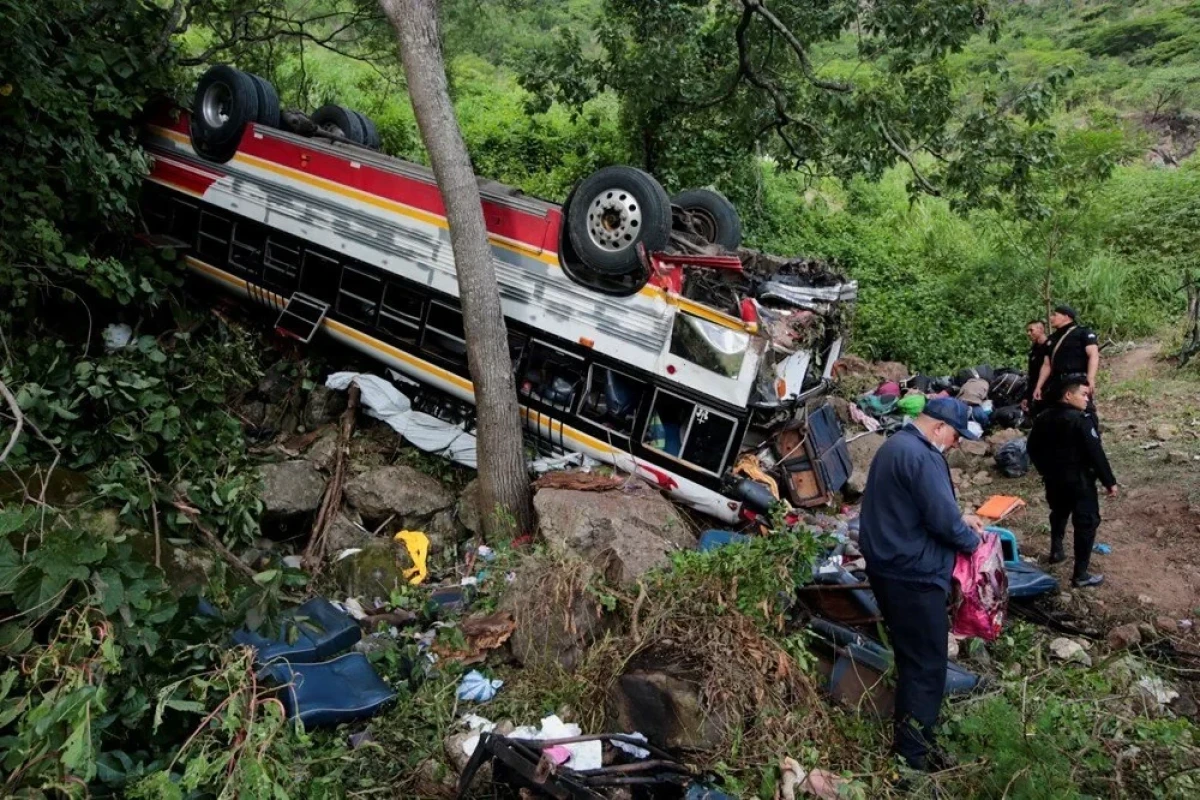 Nikaraquada avtobusun aşması nəticəsində 16 nəfər ölüb
