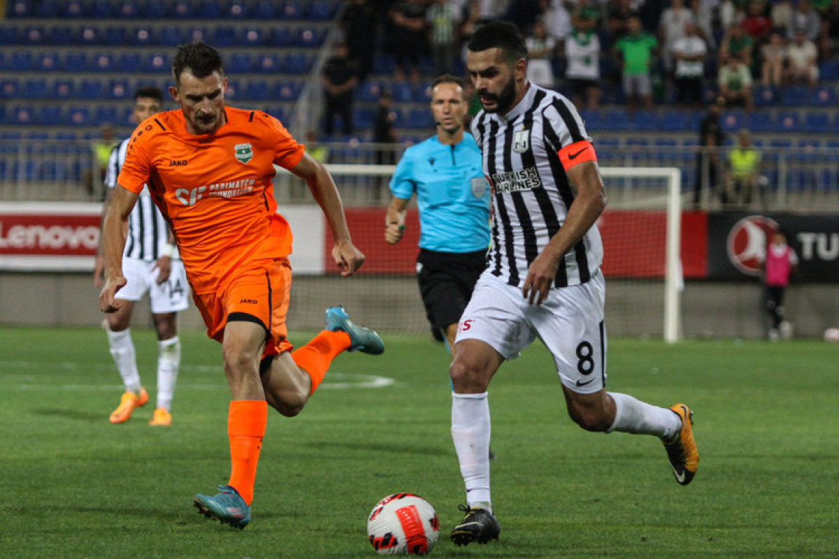 “Neftçi” Azərbaycan futbolu tarixinə düşüb