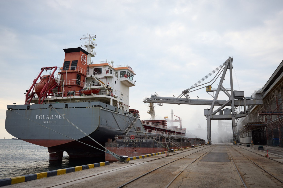 Первым судном, которое вывезет зерно из Одессы, станет турецкий сухогруз