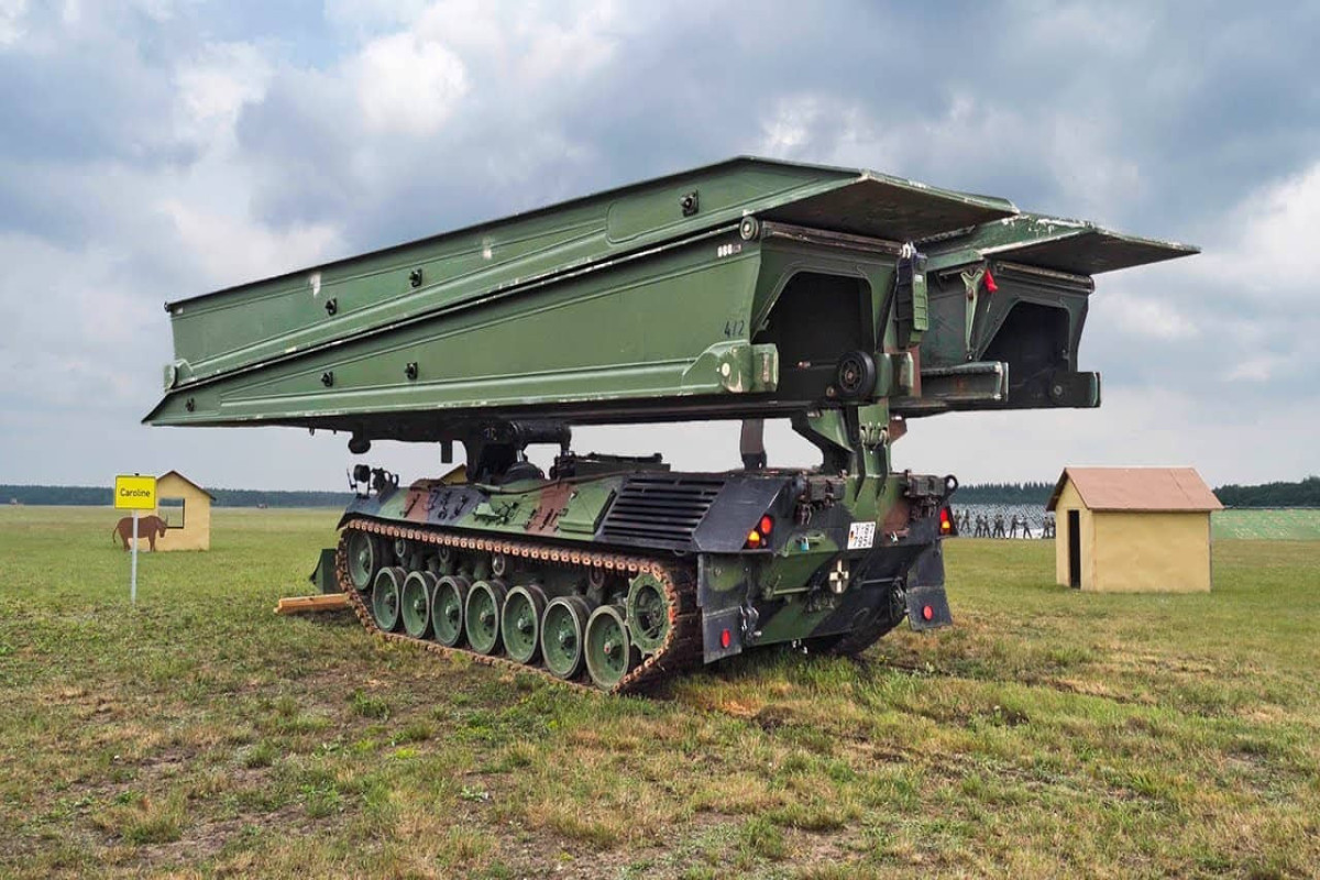 Germany to send Ukraine 16 bridge-layer tanks