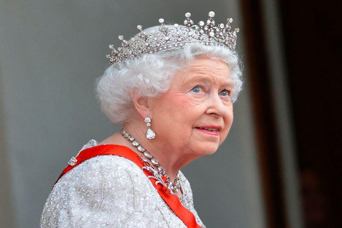 Böyük Britaniya kraliçası II Elizabet