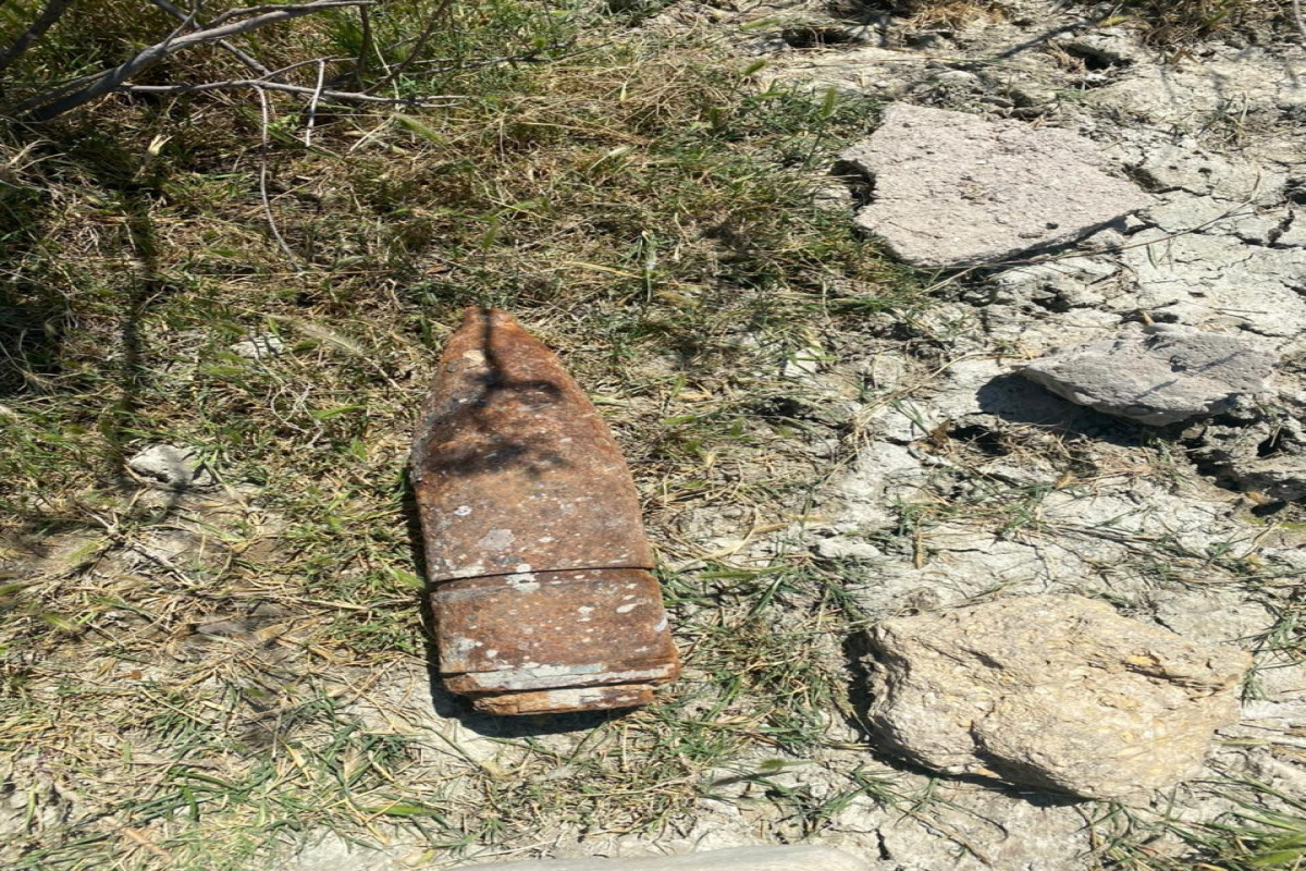 В Сумгайыте обнаружен артиллерийский снаряд