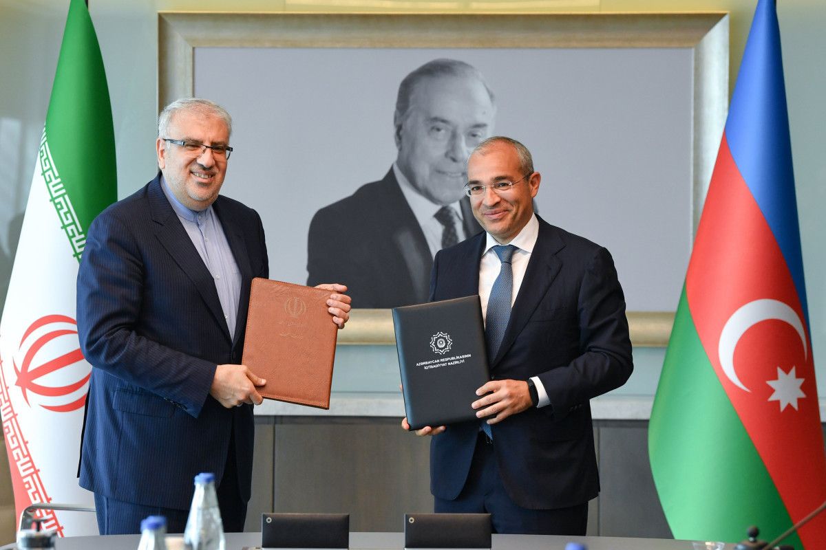 Азербайджан расширяет сотрудничество с Ираном в сфере природного газа