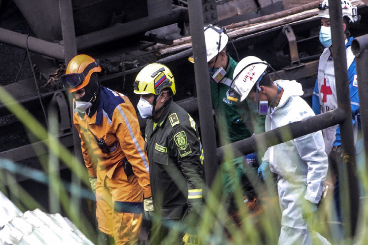 В результате взрыва в шахте в Колумбии погибли 12 горняков