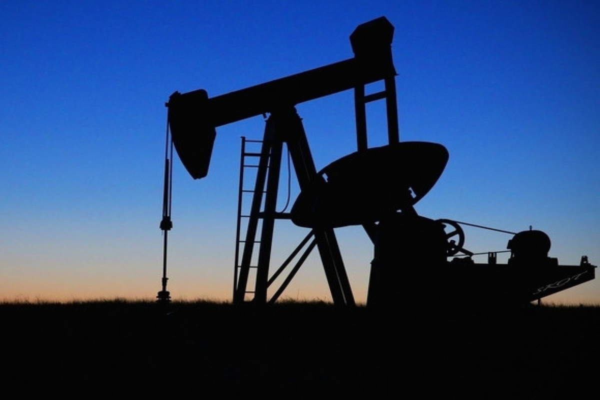 Всемирный банк: Цена на нефть в 2022 году может приблизиться к $140 за баррель