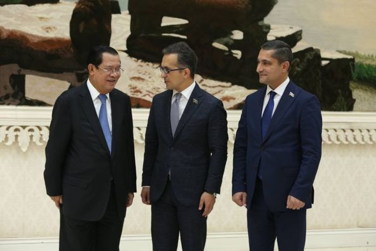 Azerbaijani MPs meet with Cambodian PM