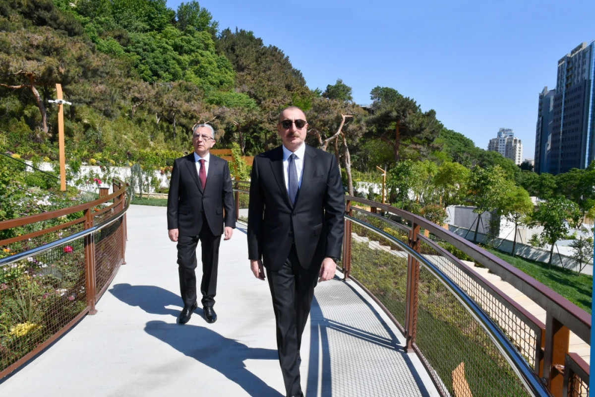 Prezident Bakıda yeni salınmış “Çəmbərəkənd” parkında yaradılan şəraitlə tanış olub - VİDEO 