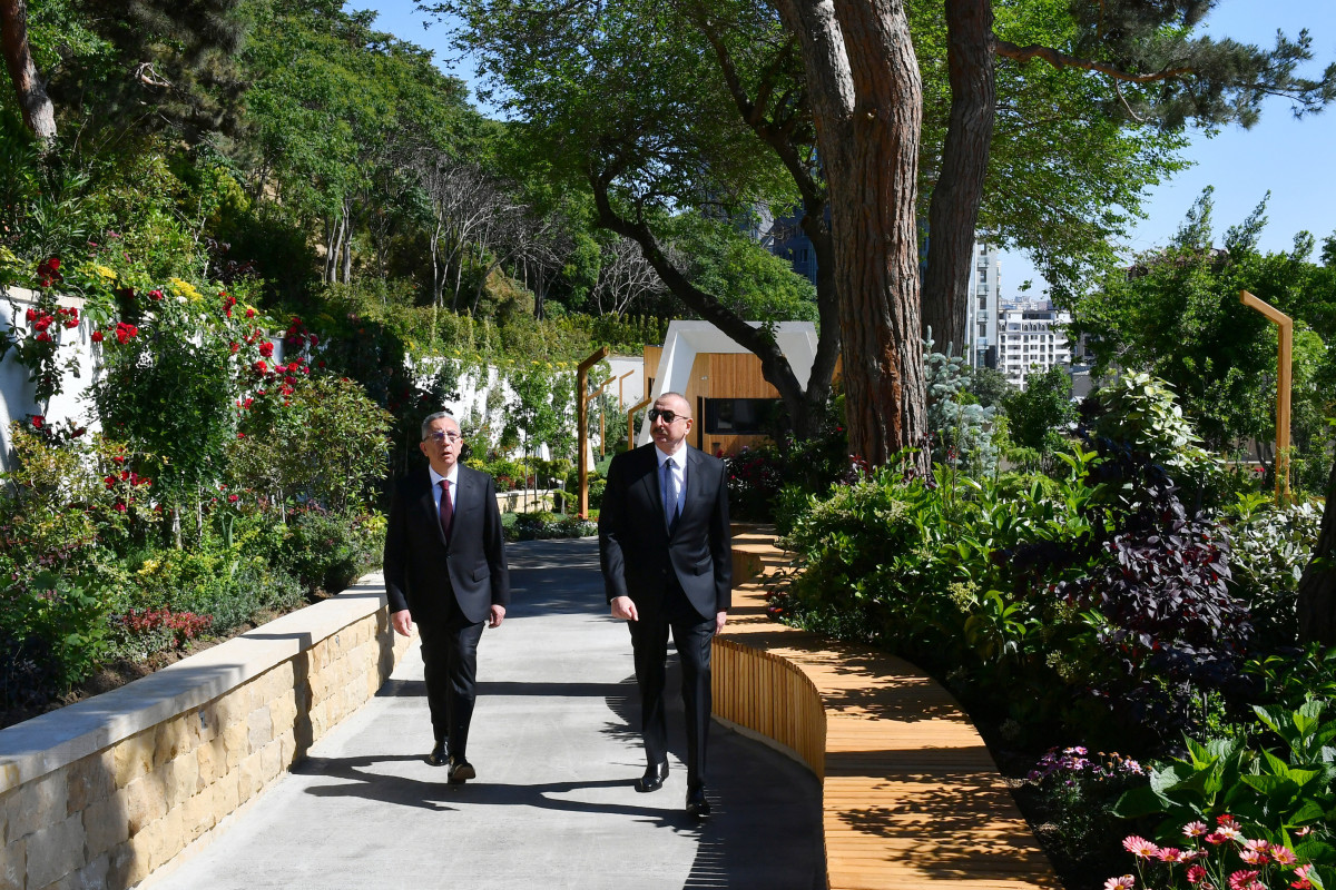 Президент Ильхам Алиев ознакомился с условиями, созданными в новом парке «Чемберекенд» в Баку