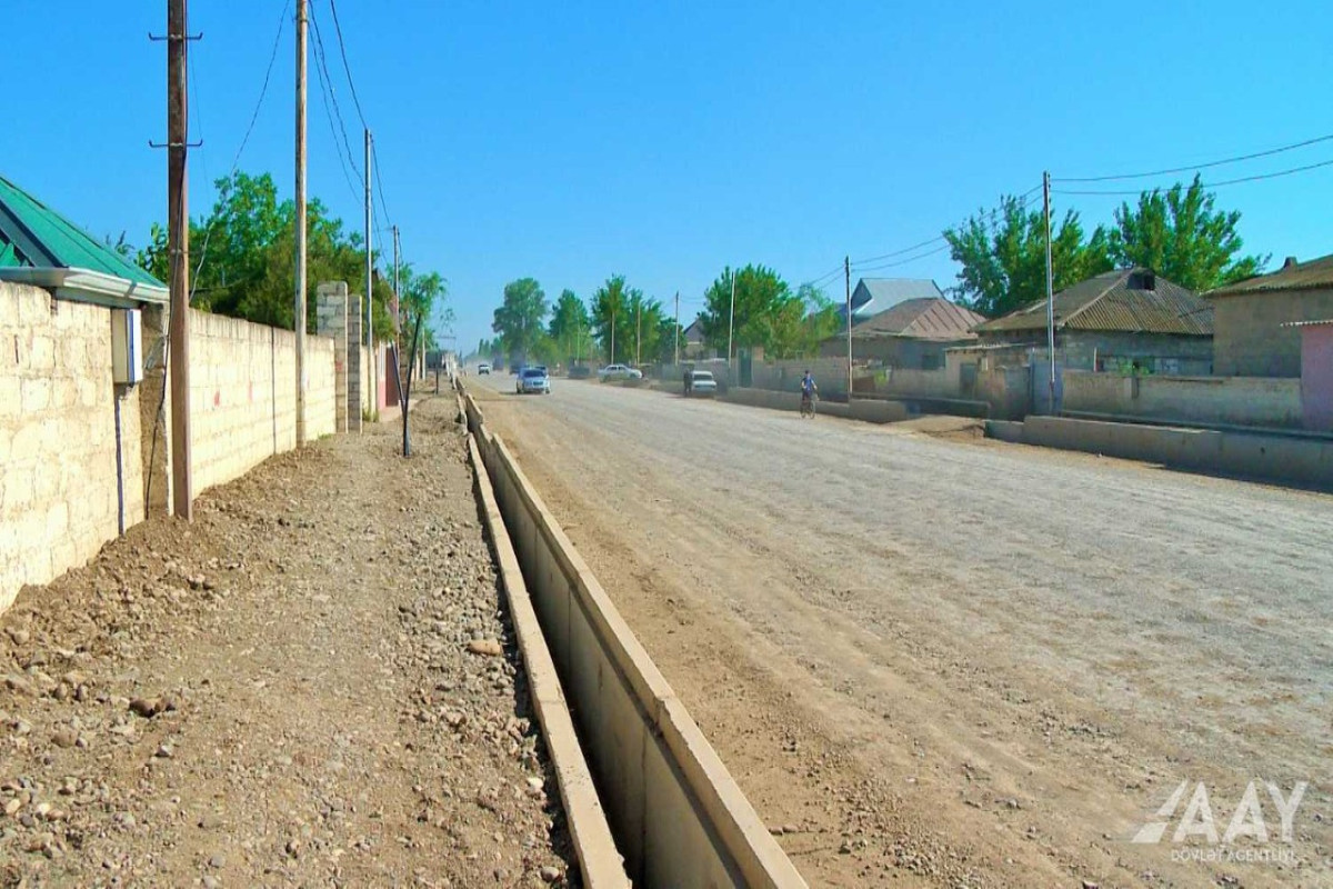 Строительство автодороги Барда-Агдам продолжается высокими темпами