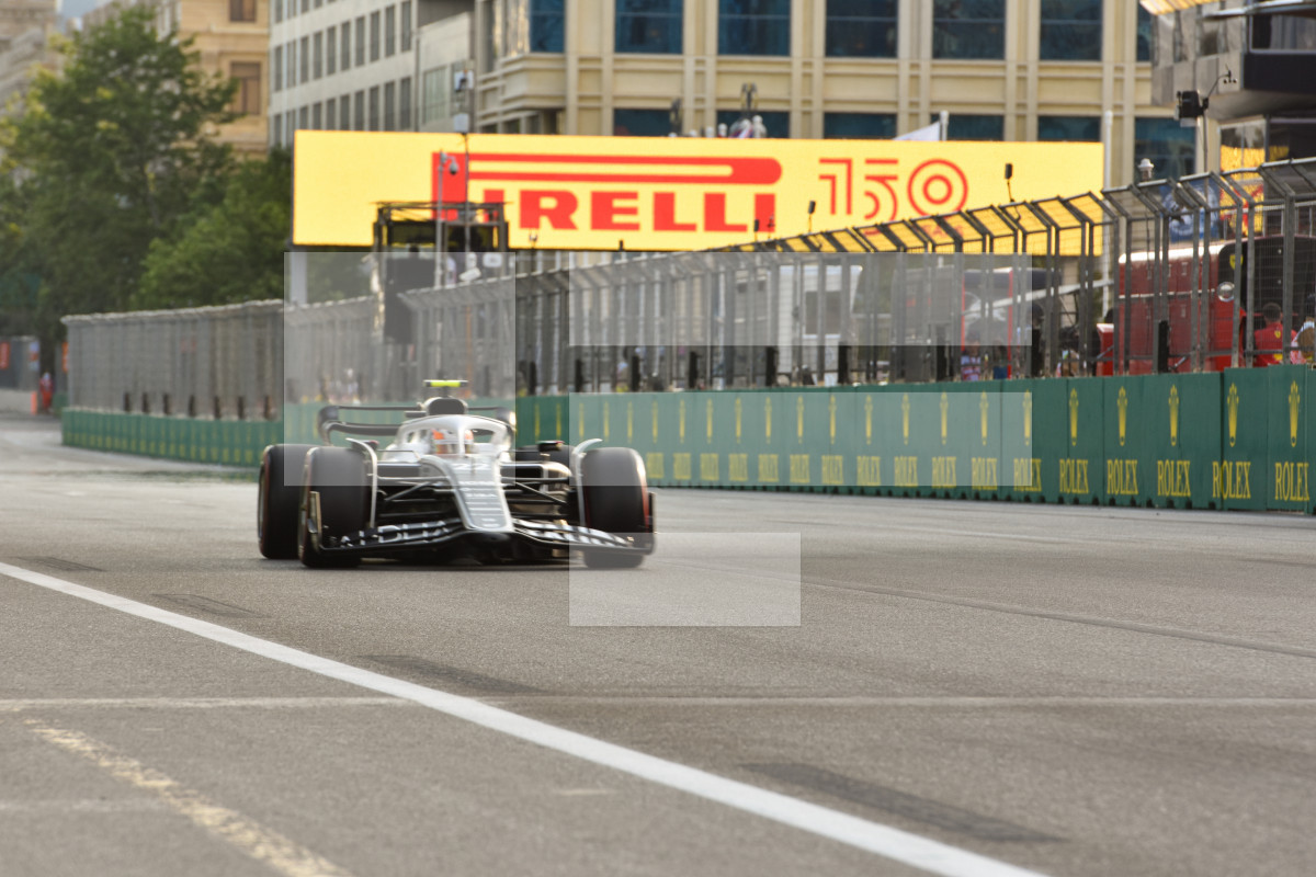 “Formula-1”: Sıralama turu başlayıb