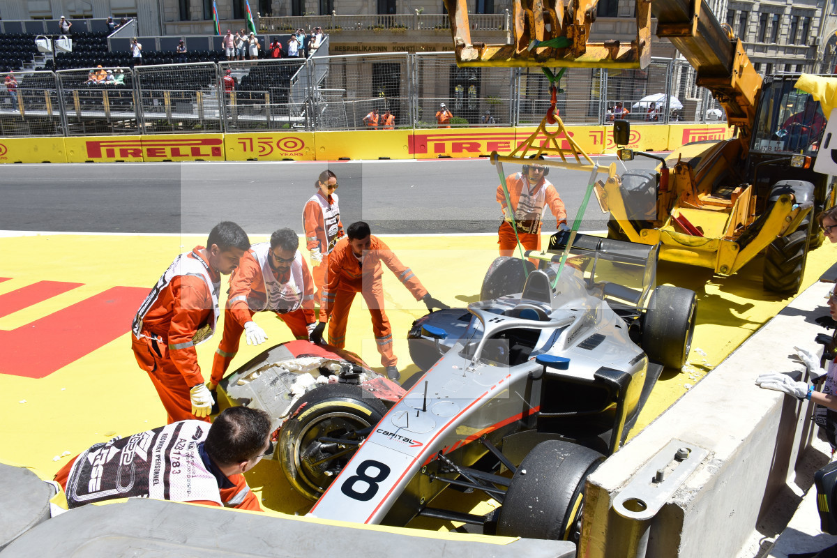 “Formula-1”: Karlos Sayns mübarizəni dayandırıb