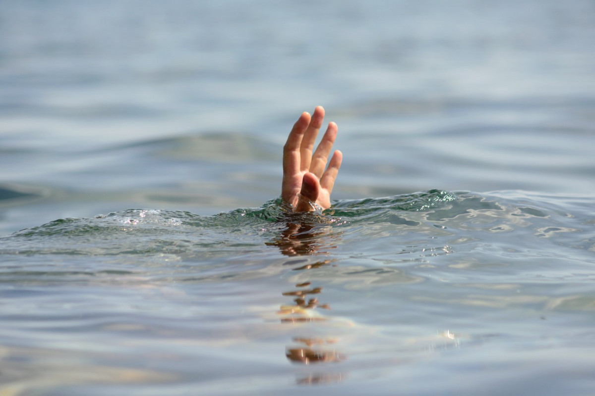 В Ширванском коллекторе утонул 56-летний мужчина