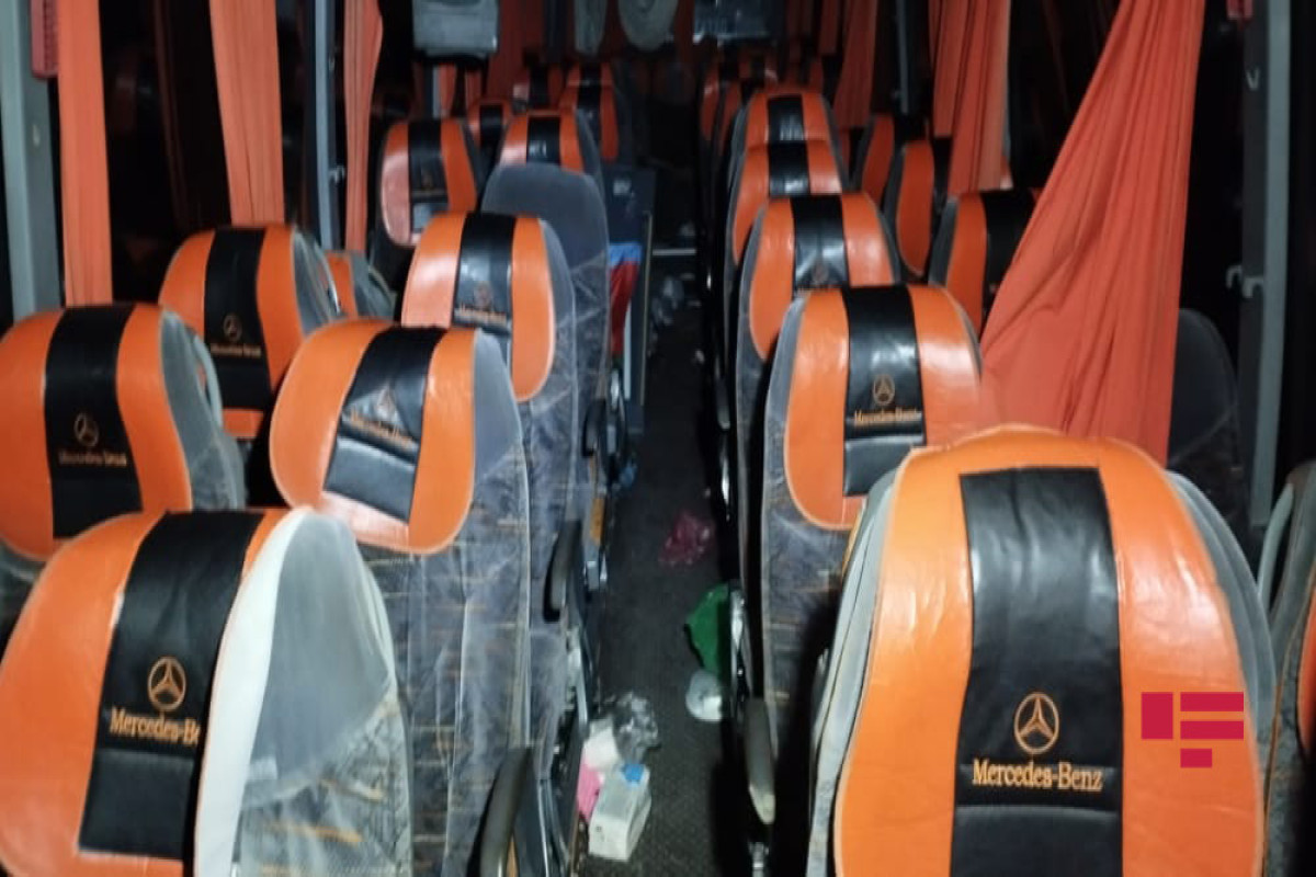 В Шамахы автобус с учителями и учащимися попал в ДТП
