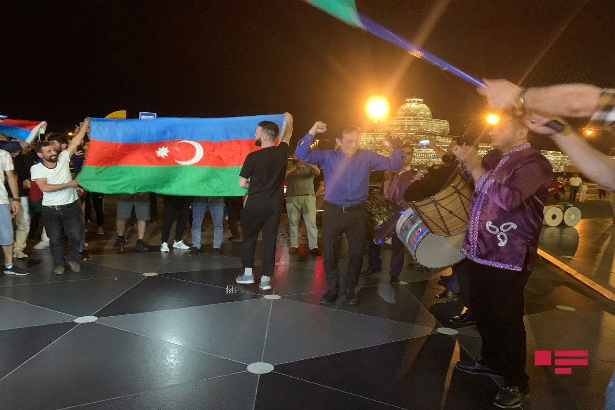Minifutbol üzrə Avropa çempionu olan Azərbaycan millisi böyük coşqu ilə qarşılanıb  - FOTO   - VİDEO 