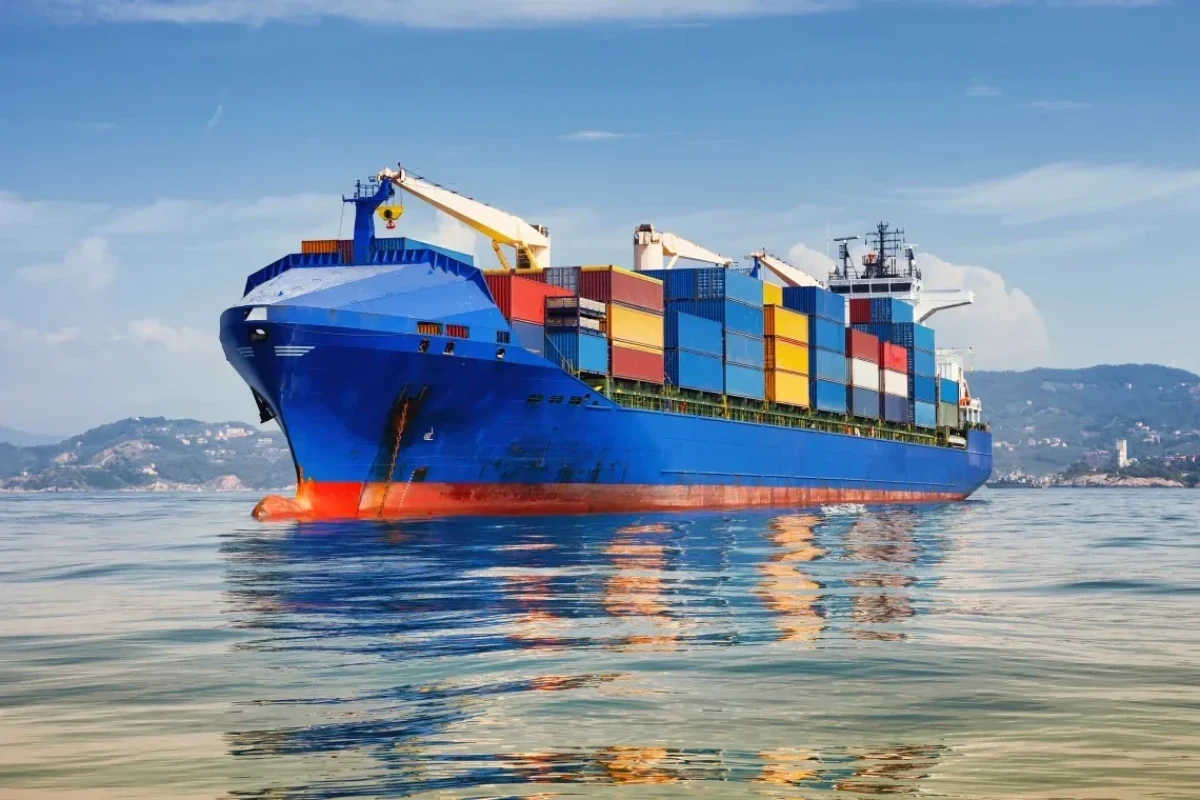 Начата транспортировка грузов из России в Индию по Каспийскому морю