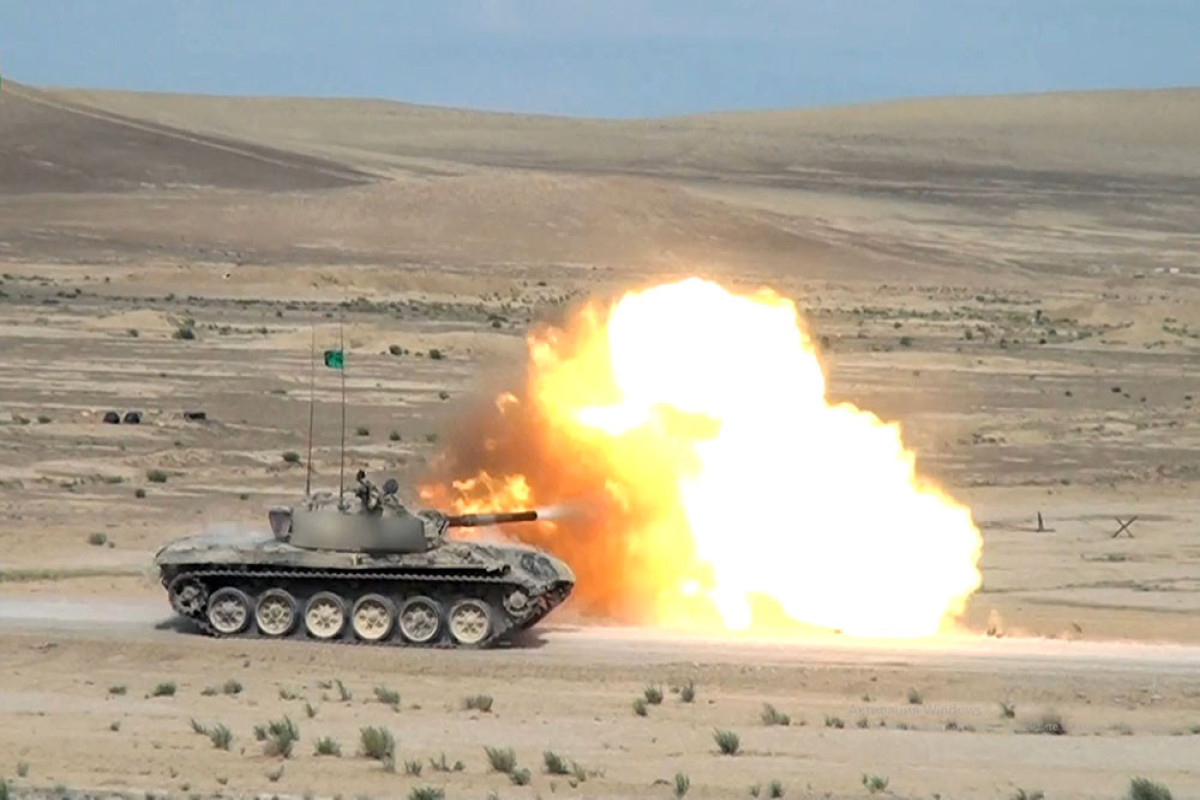 Training of tank units continues-VIDEO 