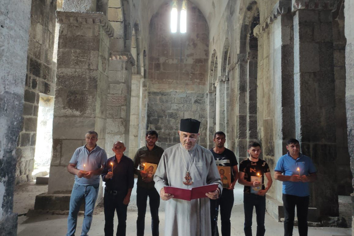 Albanian-Udi Christian community visit Agoglan temple-PHOTO 