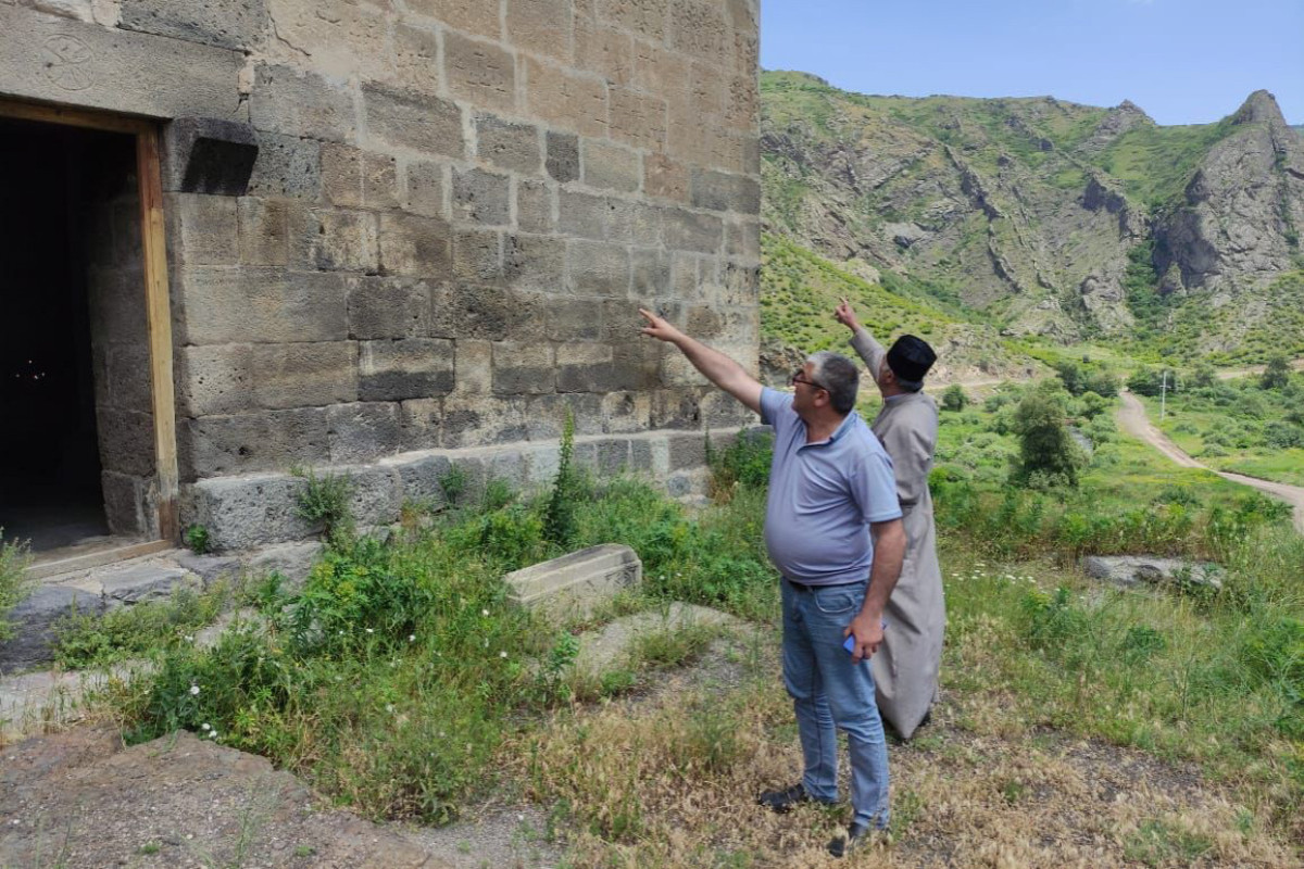 Albanian-Udi Christian community visit Agoglan temple-PHOTO 