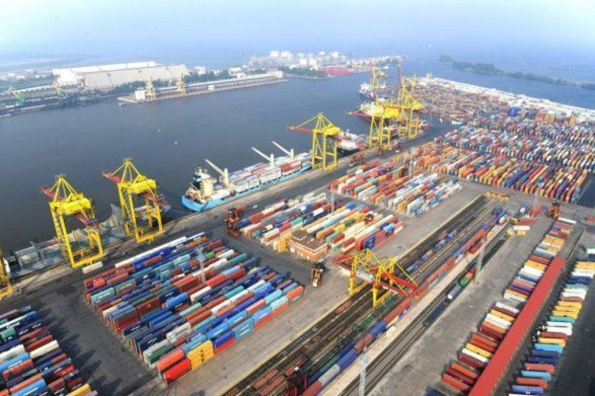 Bakı Limanı konteyner aşırmalarını 22% artırıb