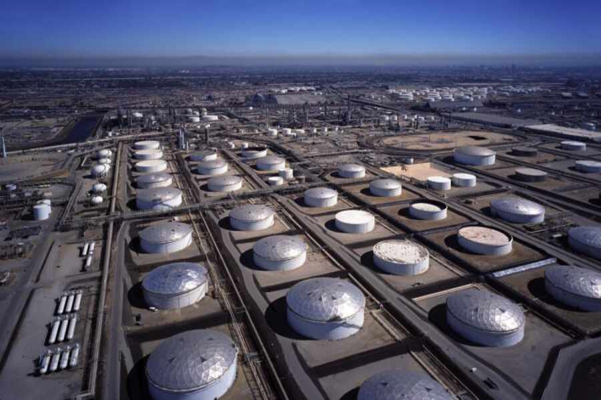 Bloomberg: Нефтяной резерв США к октябрю может сократиться до 40-летнего минимума