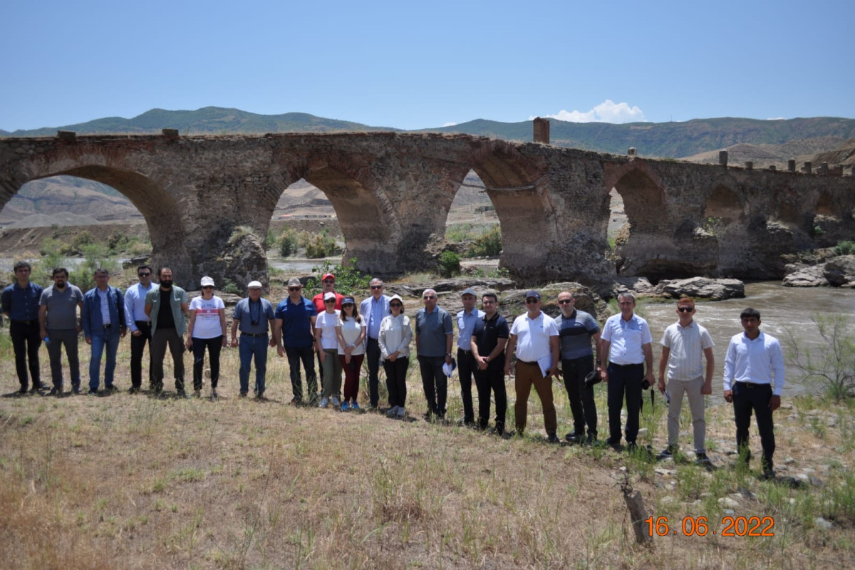 Working Group reviewed Khudaferin bridges, Sultan Allahverdi hamam, and mosque