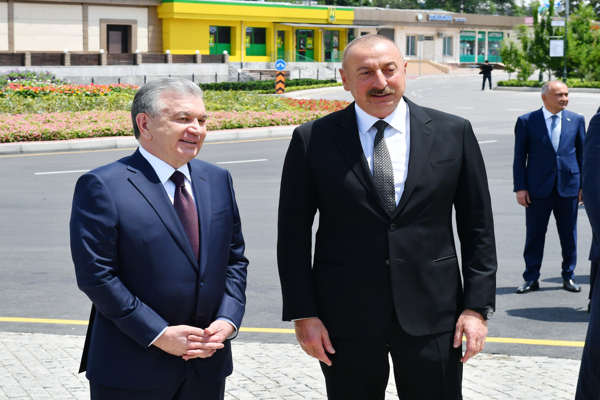 В Ташкенте состоялось открытие площади Гейдара Алиева