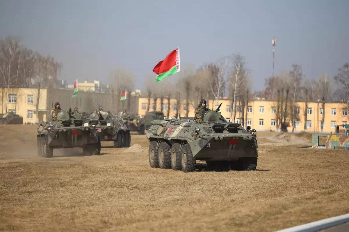 Беларусь сосредоточила у границ Украины около 4 тыс военных