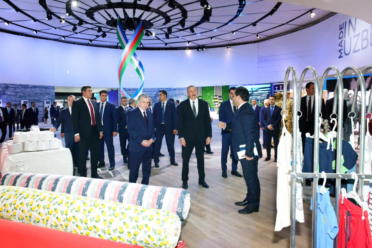 Президенты Ильхам Алиев и Шавкат Мирзиёев ознакомились с работой ООО «ТЕХНОПАРК» в Ташкенте
