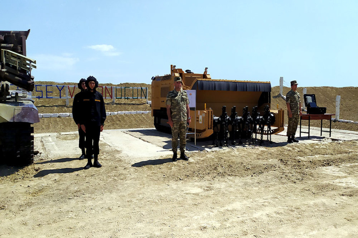 Турецкие специалисты проводят для азербайджанских военнослужащих курс по разминированию