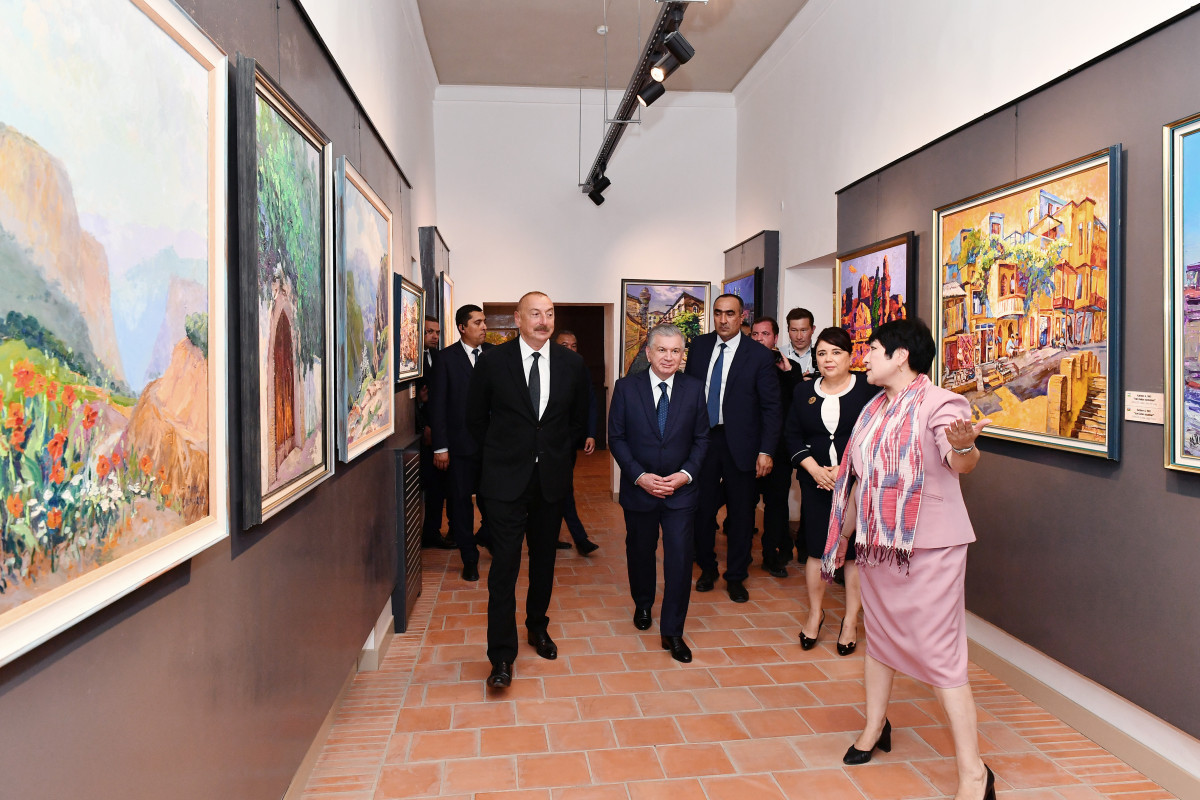 Президенты Азербайджана и Узбекистана посетили дворцовый комплекс «Нуруллабой» в Хиве