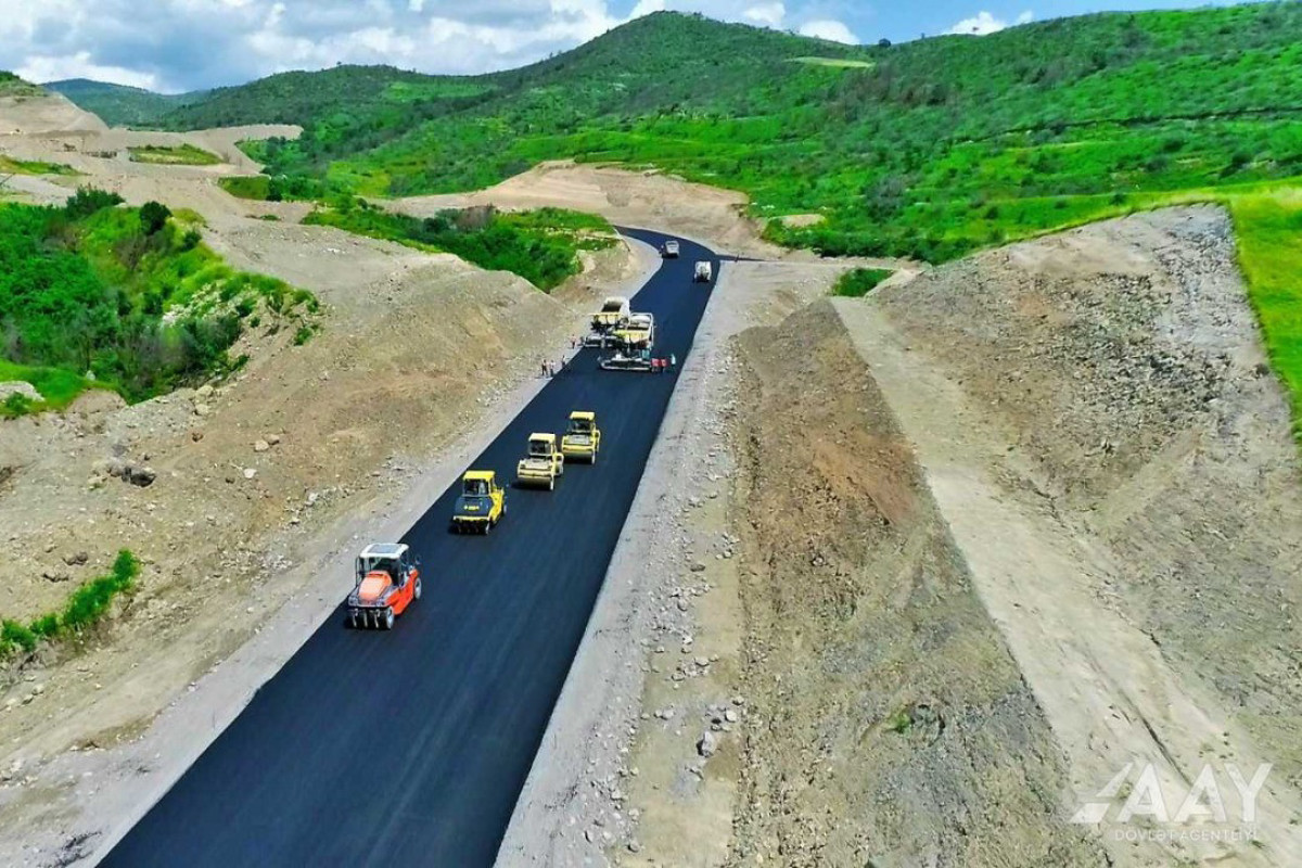 Asphalting of new highway bypassing Lachin city started-PHOTO 
