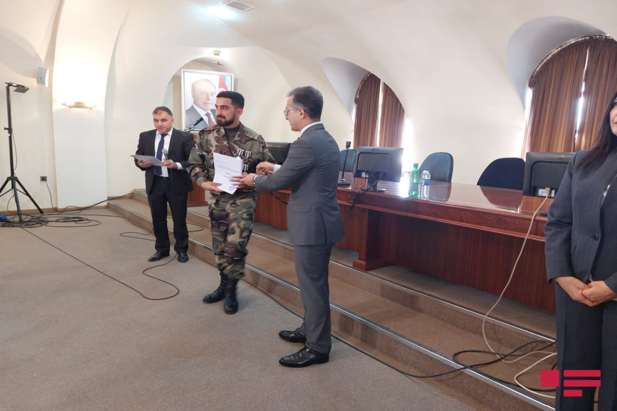 Qazi və müharibə iştirakçılarına beynəlxalq sertifikat təqdim olunub - FOTO 