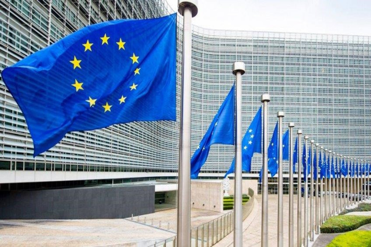 Саммит ЕС предоставил статус кандидата на вступление в Евросоюз Украине и Молдове