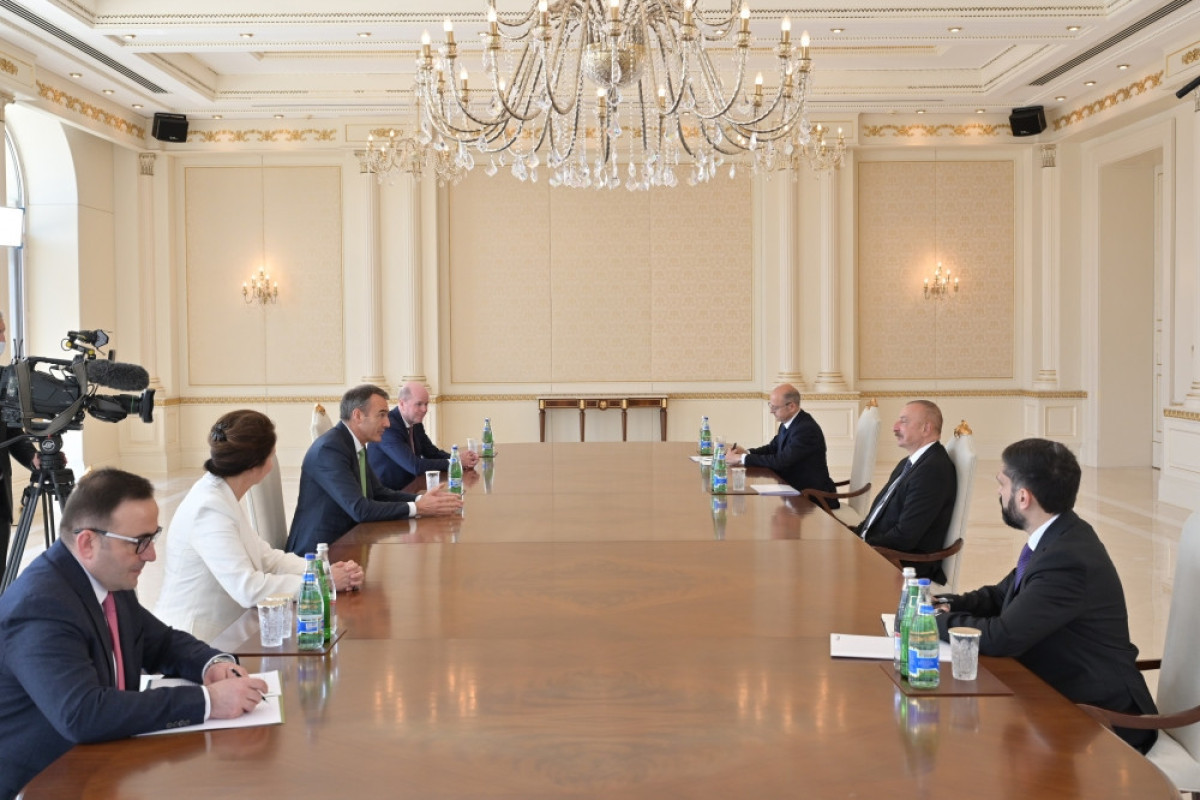 Президент Ильхам Алиев принял генерального исполнительного директора BP