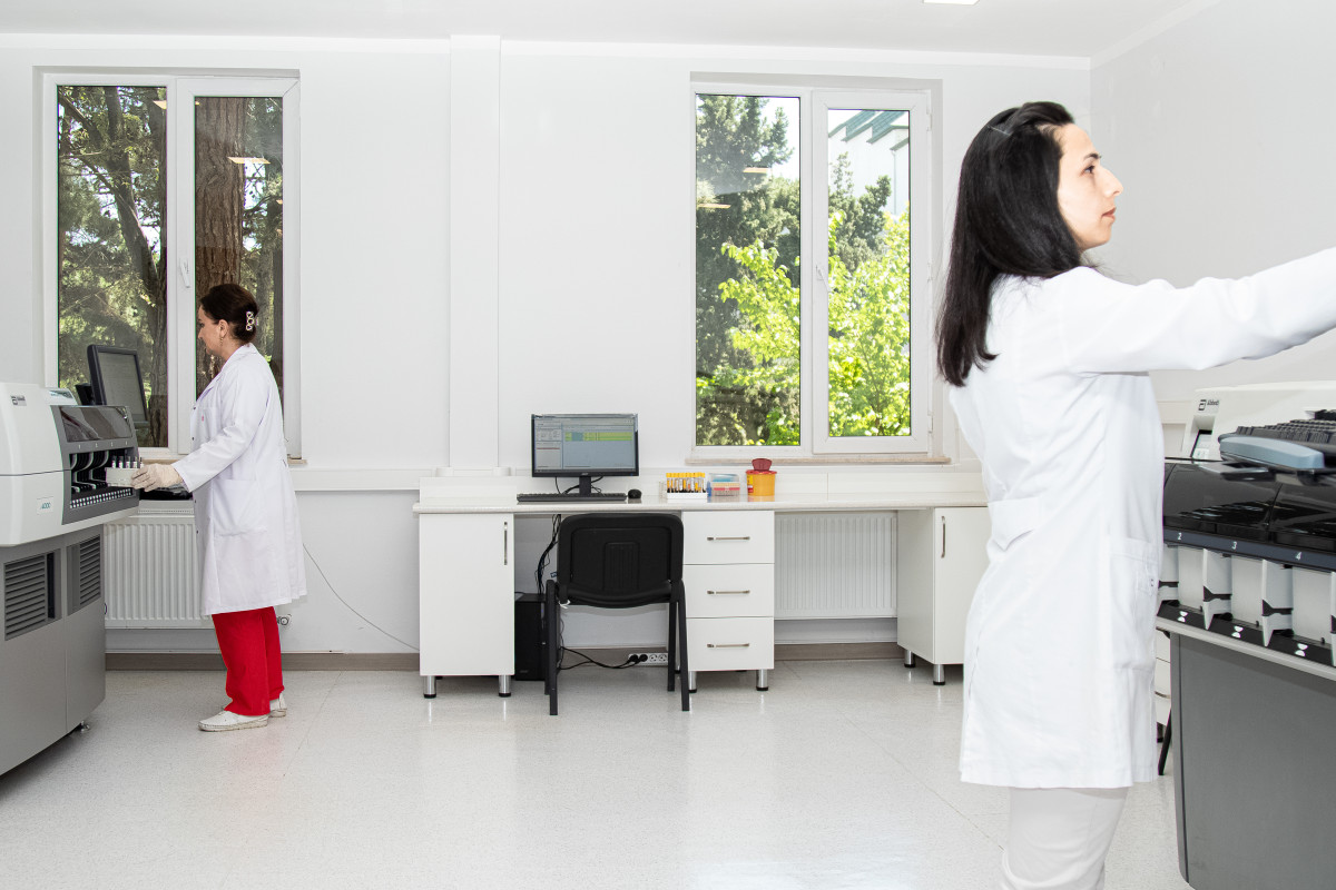 TƏBİB-in tabeliyindəki tibb müəssisələrinin laboratoriyaları yenilənir